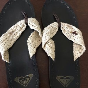 Roxy flip flops